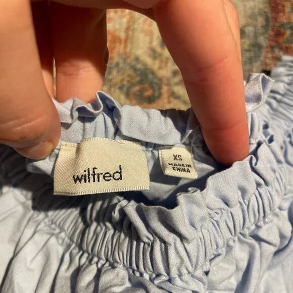 Wilfred Garance Blouse Light Blue off the Shoulder top size XS - Picture 4 of 6